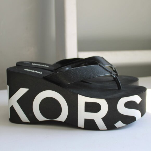 Michael Kors Black White Benny Flip-Flop Platform Wedge Thong Sandals Size 8 - Picture 1 of 6